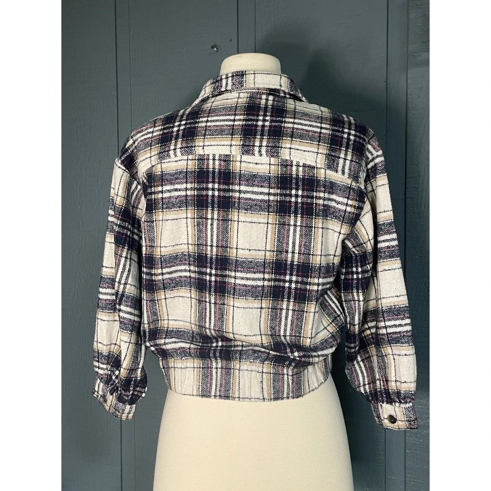 Warm & Cozy Lifestyle Plaid Cropped‎ Shirt Jacket Women's Size L
